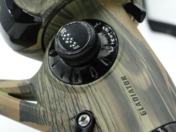 Катушка Gladiator Military Carp