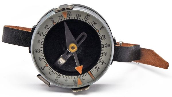 Компас Адрианова