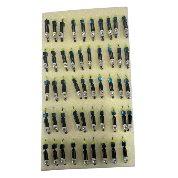 Мормышка Вольфрамовая "Латышка" Гвоздик - Кошачий глаз с кубиком хамелеон - 0,5 г - МК1028