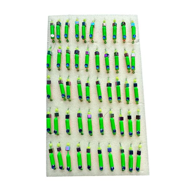 Мормышка Вольфрамовая "Латышка" Гвоздик - Кошачий глаз с кубиком хамелеон - 0,5 г - МК1047