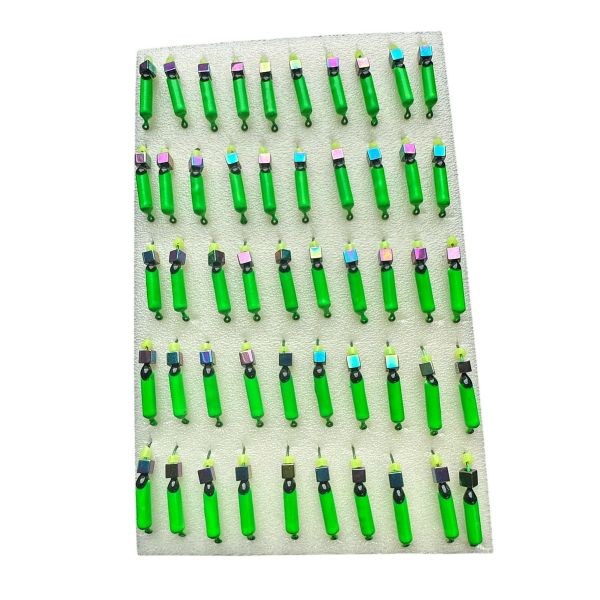 Мормишка Вольфрамова "Латишка" Гвоздик - З кубиком хамелеон - 0,5 г - МК1141