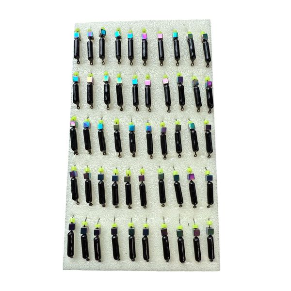 Мормишка Вольфрамова "Латишка" Гвоздик - З кубиком хамелеон - МК1189