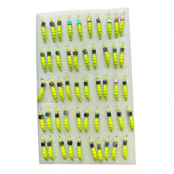 Мормишка Вольфрамова "Латишка" Личинка опариша - З кубиком хамелеон - МК1077