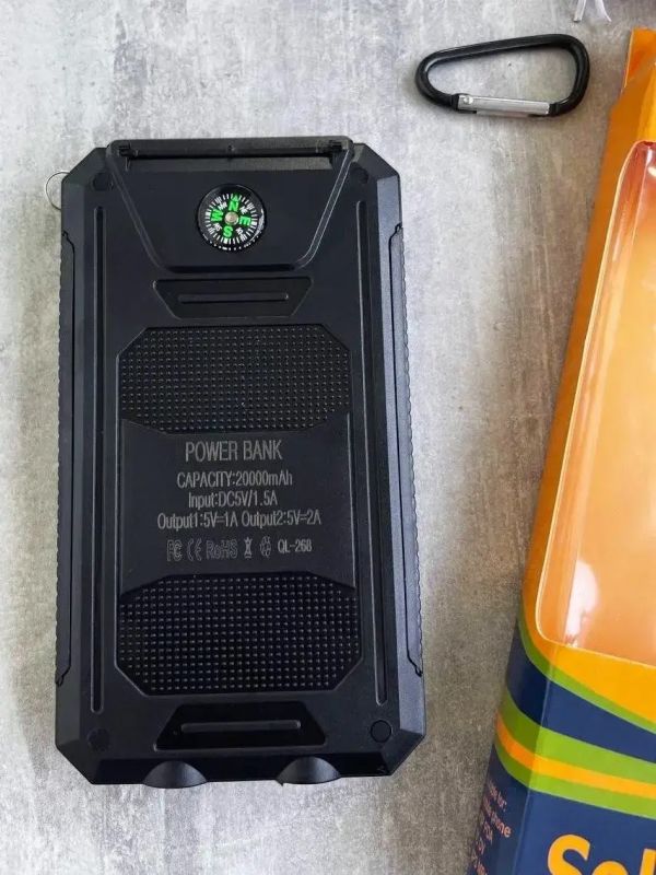 Повербанк (Power Bank) Solar Charger - 20000mAh - С солнечной панелью и фонариком