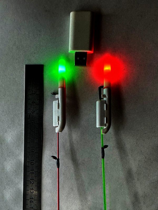 Сигнализатор поклевки для фидера - С датчиком поклевки - 7 см - Питание 2 батарейки + USB зарядка - 2 шт/уп