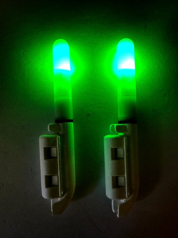 Сигнализатор поклевки для фидера - С датчиком поклевки - Световой - 6 см - Питание 2 батарейки - 2 шт/уп