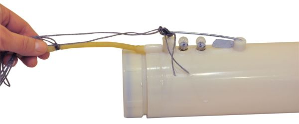 Торпеда для протягування сітки під льодом - Пластикова